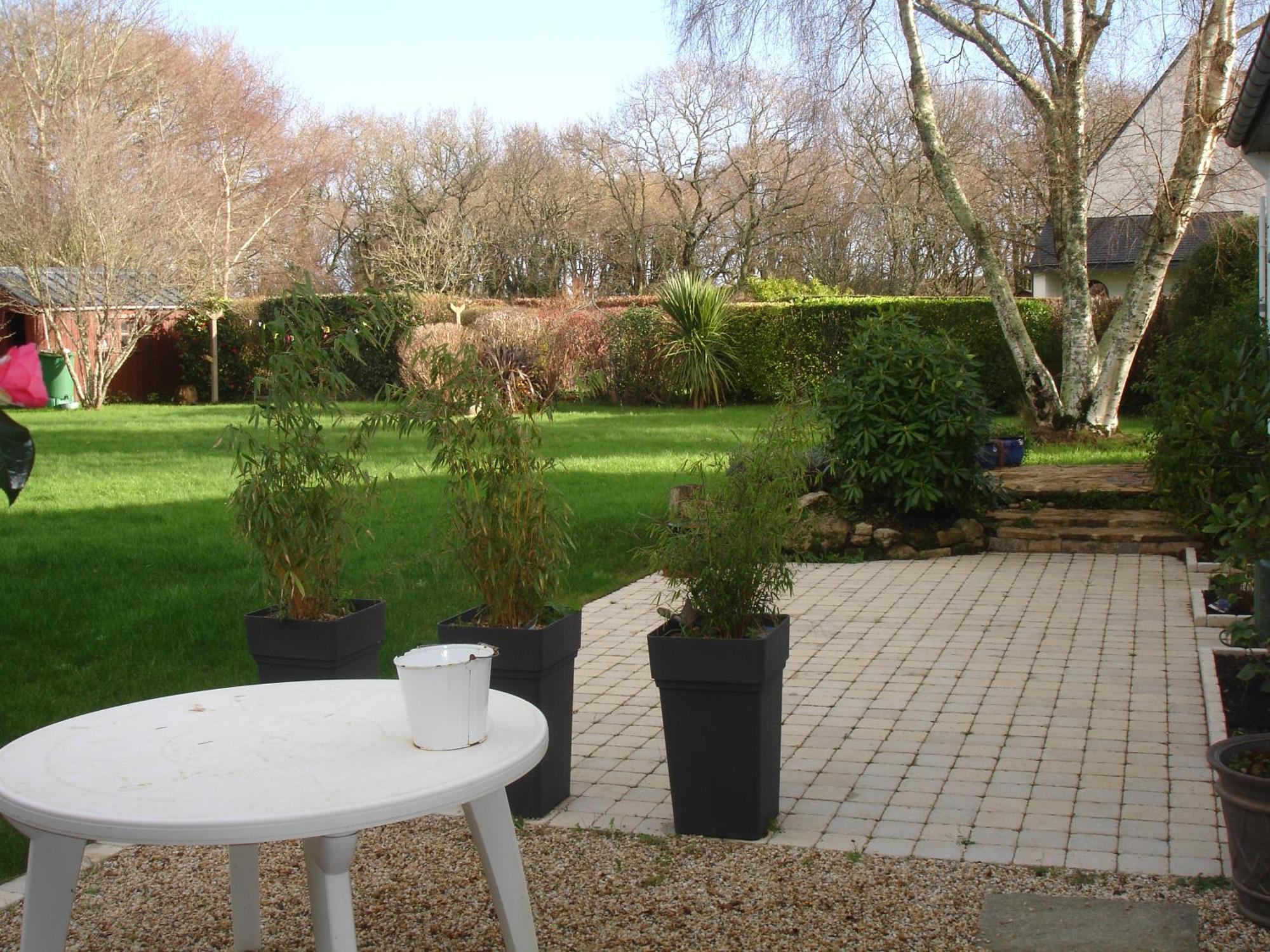 Grand Duplex Avec Jardin Apartment *